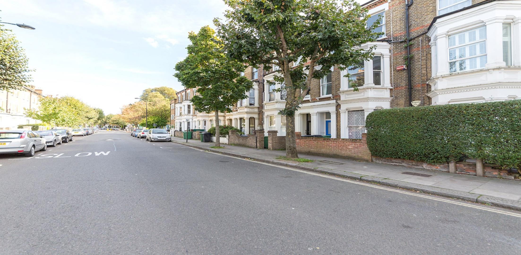 			LET, 2 Bedroom, 1 bath, 1 reception Flat			 Iverson Road, WEST HAMPSTEAD